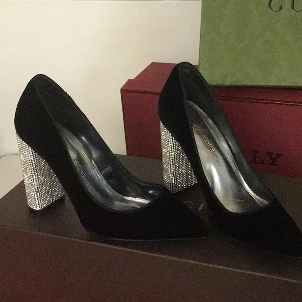 Vince Camuto Black and Silver Heels with Elegant Design